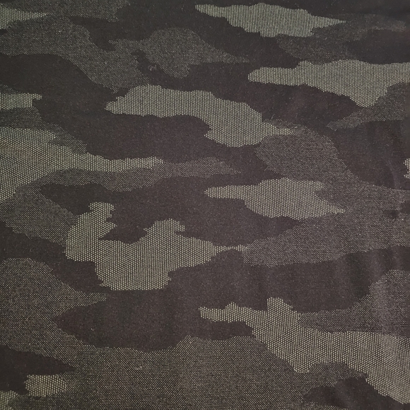 Athleta Charcoal Camo Short Sleeve Tee Small - Picture 6 of 9